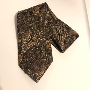 Joseph Abboud 100% Silk Made in Italy Paisley Tie